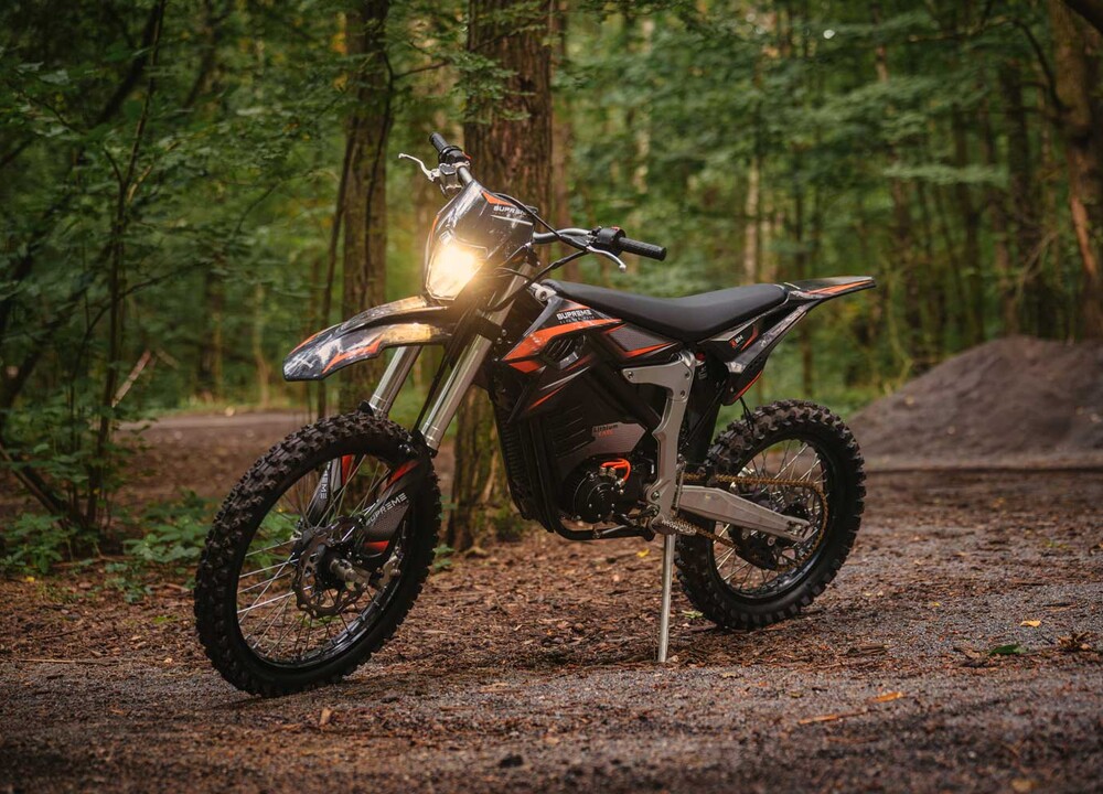 Supreme Electro Moto